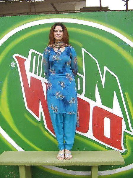 19P Pakistani whore i fucked in Murree 2011