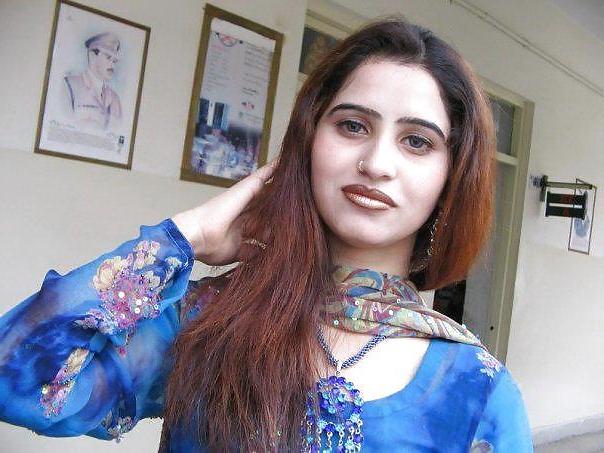 19P Pakistani whore i fucked in Murree 2011