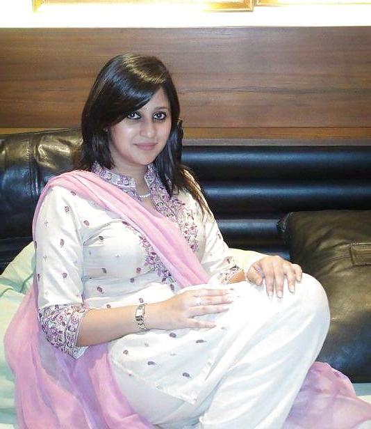 25P Pakistanischer Bachiyan Lund ki Pyasiya