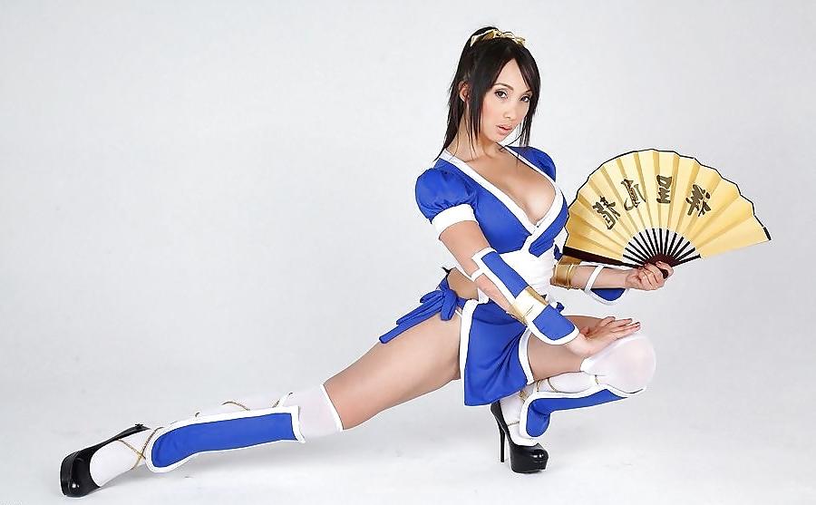 25P Hot lesbian cosplay
