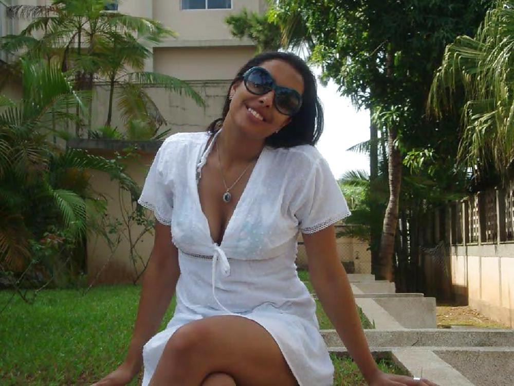 12P Brazilian beauty: Tamires