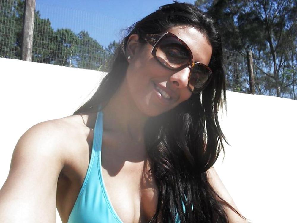 12P Brazilian beauty: Tamires