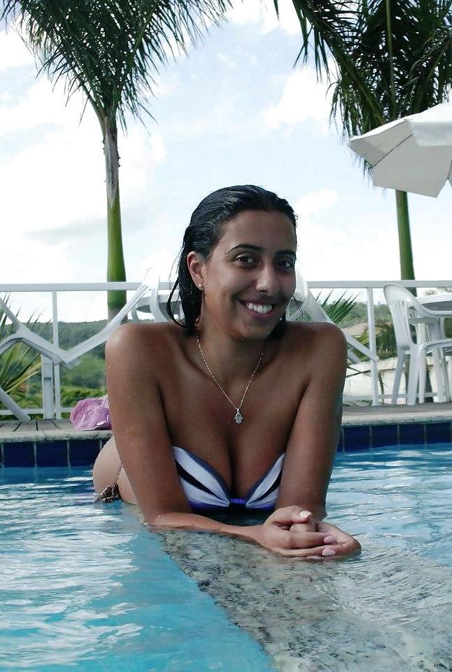 12P Brazilian beauty: Tamires