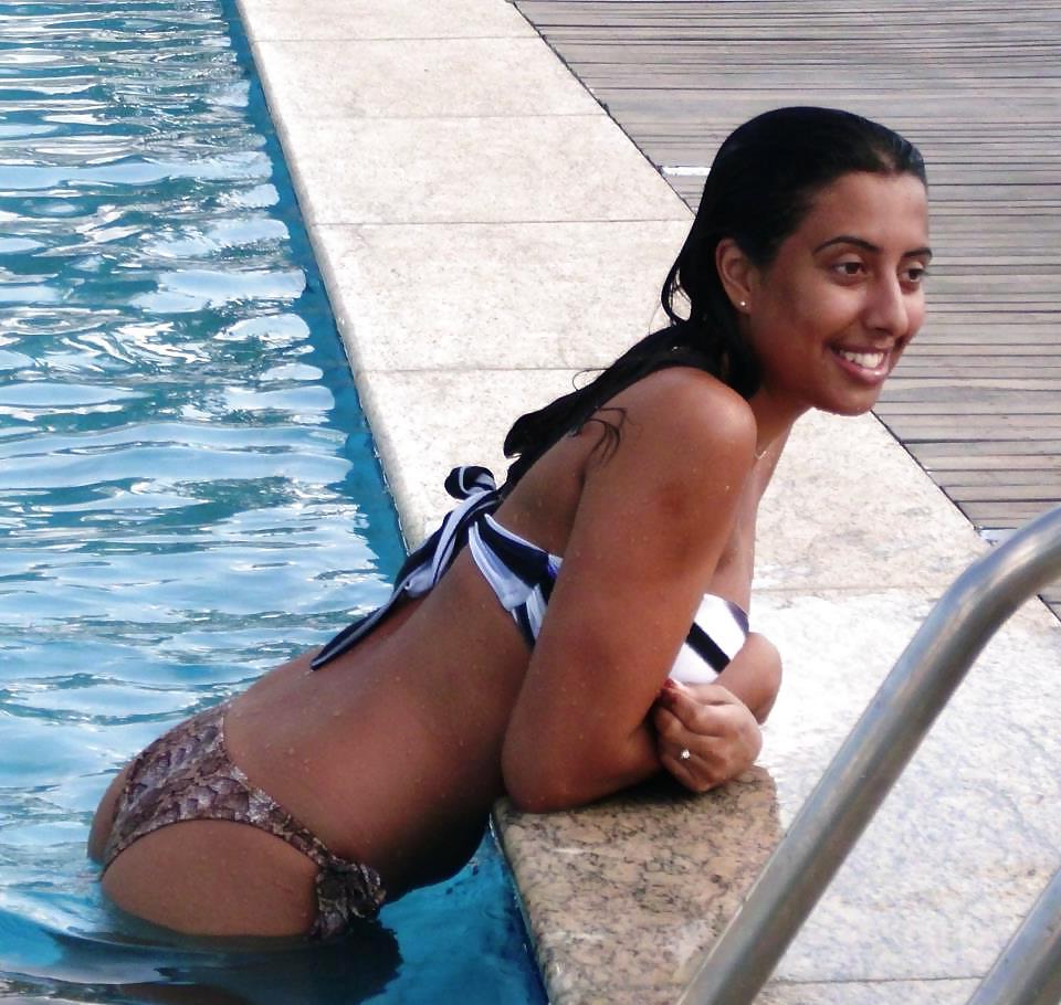 12P Brazilian beauty: Tamires