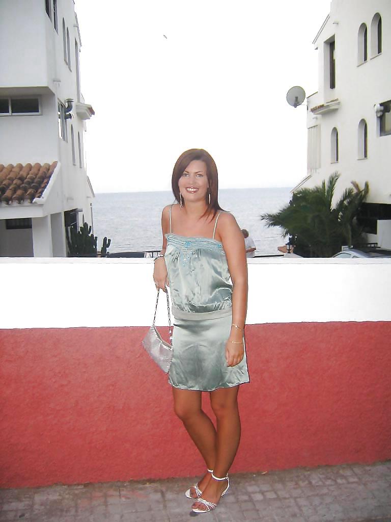 10P Does Anyone Have More Of This Very Sexy Milf?