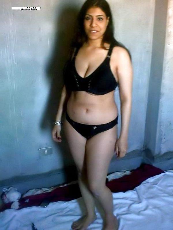 6P Pakistani call girl Bushra 