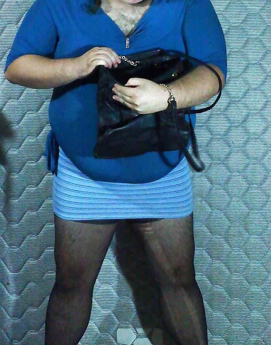 10P Sisy in blue