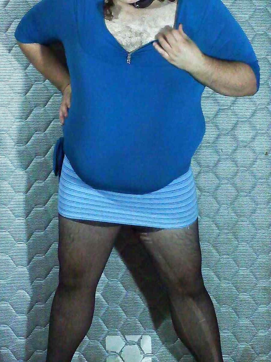10P Sisy in blue