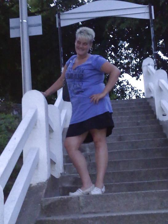 25P Wild & Thick Kinky Wife