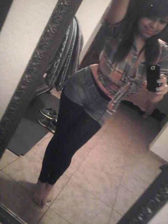 16P Mexican teen Brittany's beautiful feet and body
