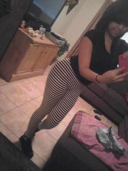 16P Mexican teen Brittany's beautiful feet and body