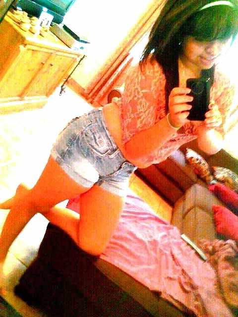 16P Mexican teen Brittany's beautiful feet and body