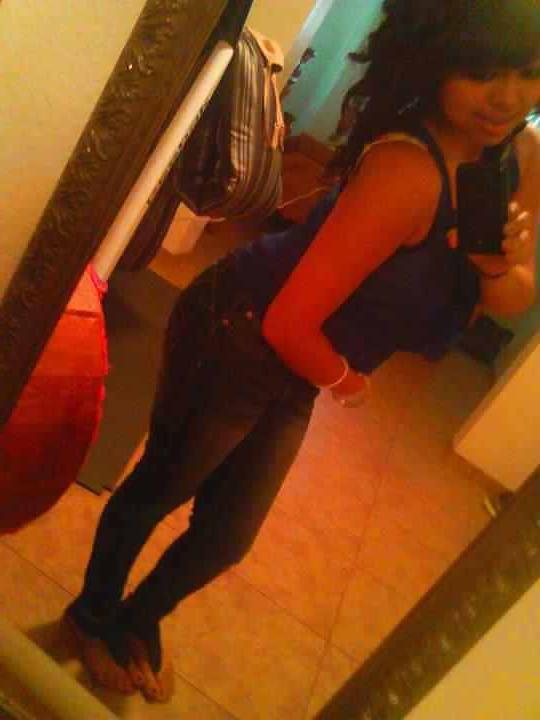 16P Mexican teen Brittany's beautiful feet and body