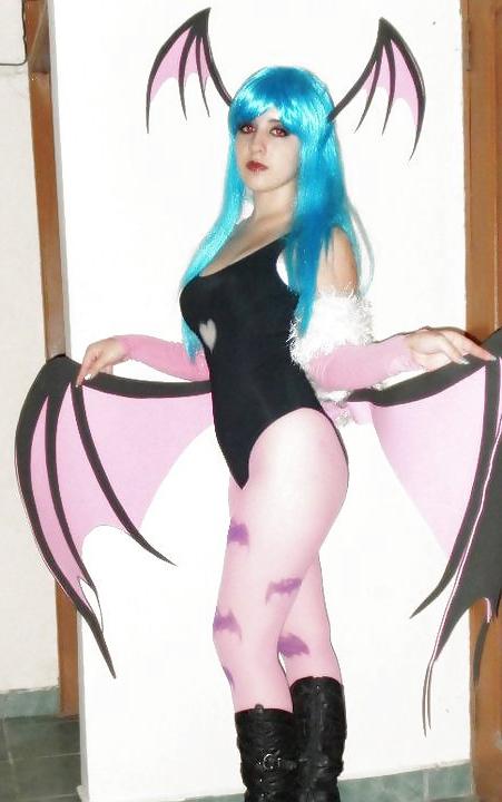 25P Teen cosplay