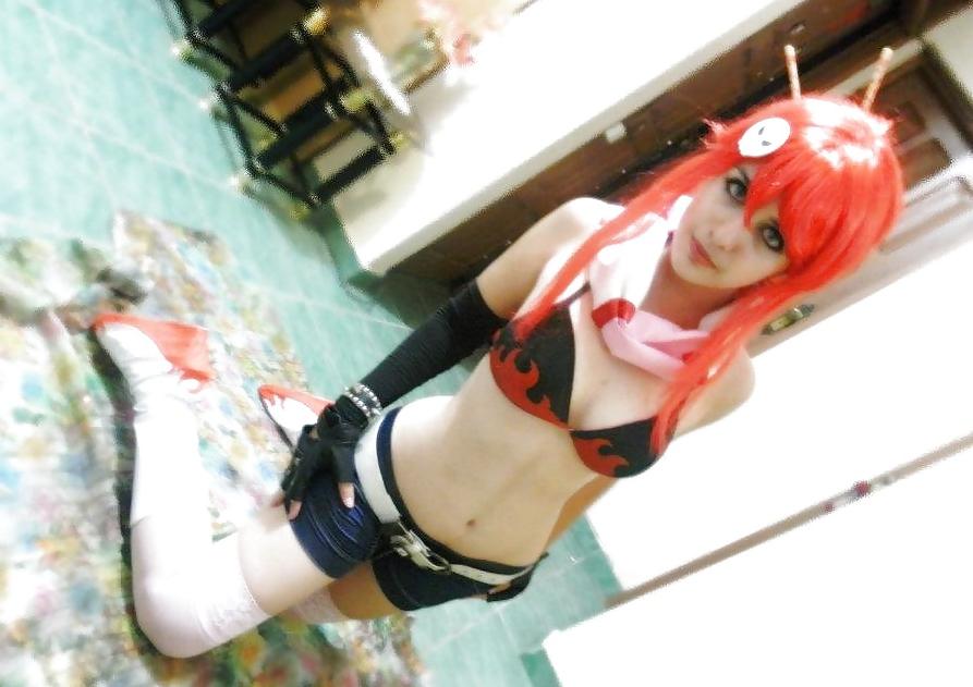 25P Teen cosplay