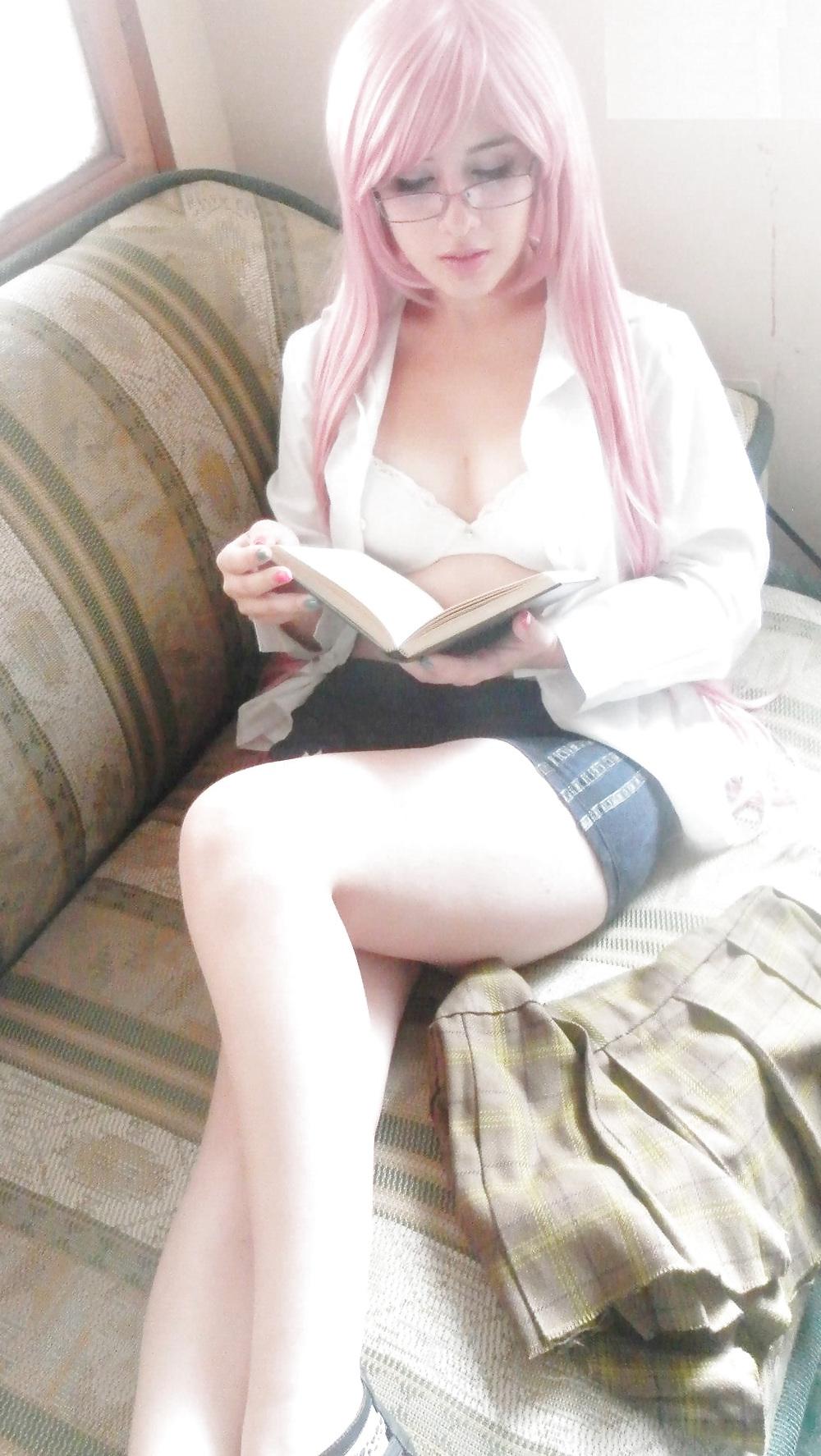 25P Teen cosplay