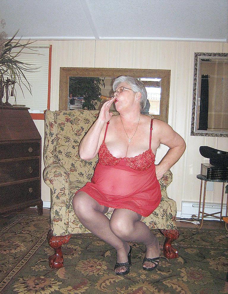 25P FRENCH OLD TART IN RED: JOSEE