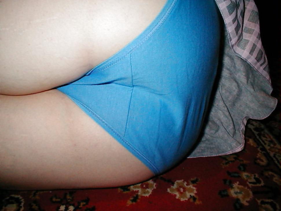 25P My wife's red and blue knickers