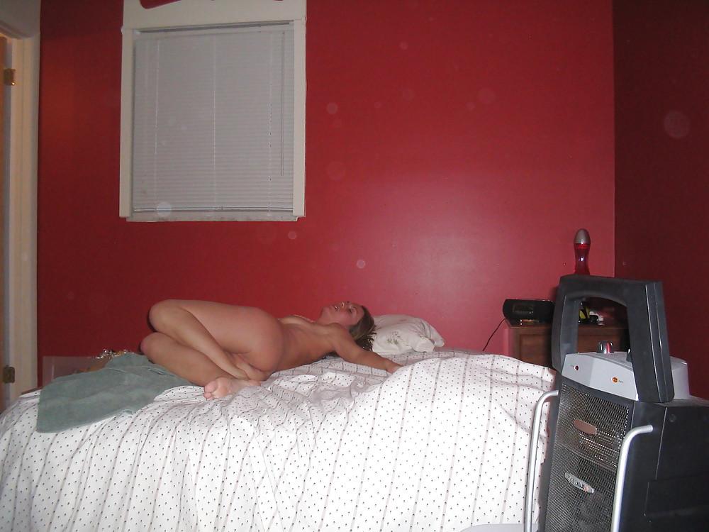 25P Dirty-Blonde Saggy Tit Milf