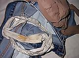 25P AngelaTV - Sniffing stolen dirty panties