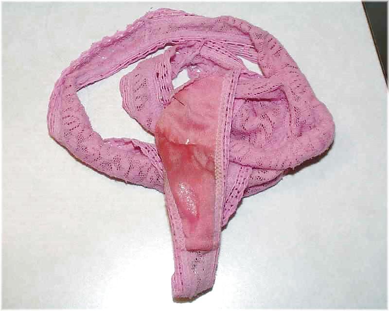 25P AngelaTV - Sniffing stolen dirty panties