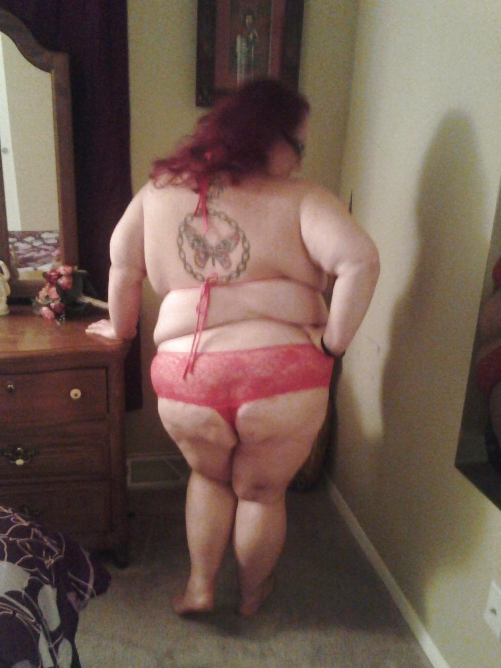 11P Redhead BBW PAWG With Blue Eyes