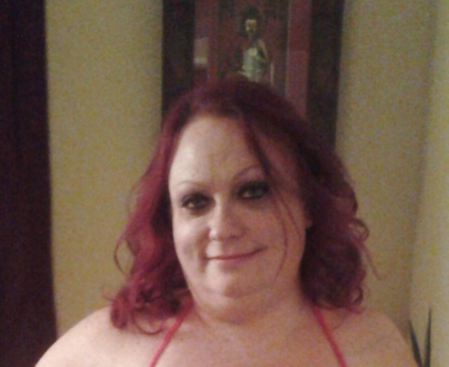 11P Redhead BBW PAWG With Blue Eyes
