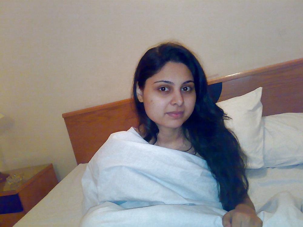 22P Pakistani women