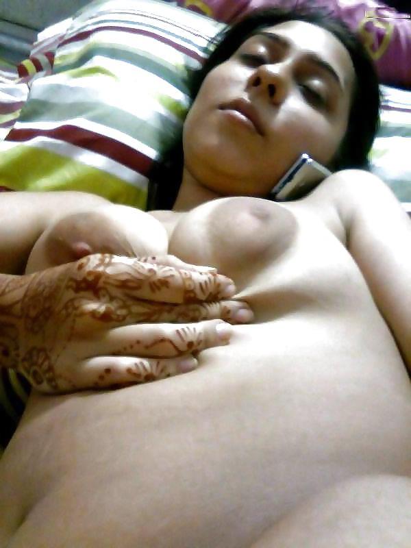22P Pakistani women
