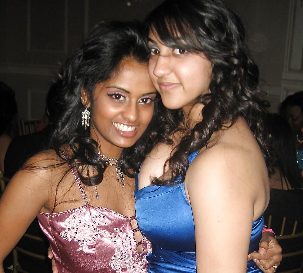 18P Indian Girl With Beautiful Busty Boobs 