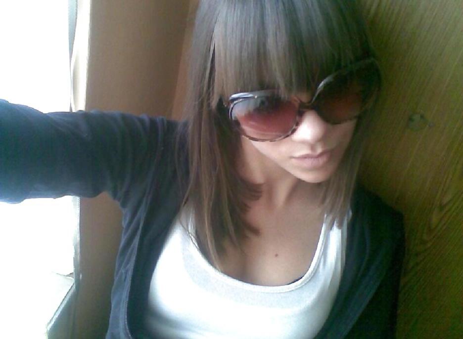 10P Serbian girl: Katerina