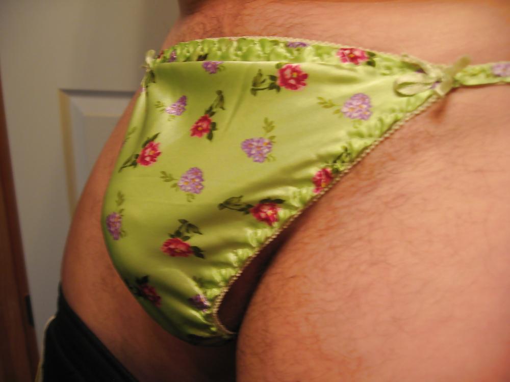 13P Blue and green floral satin thongs