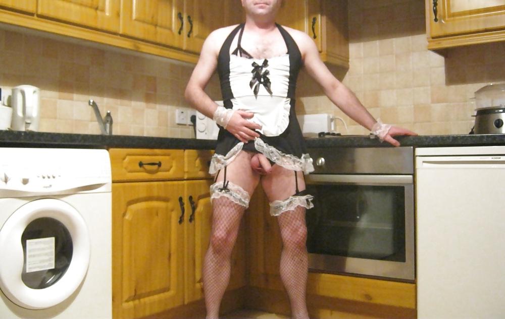 15P Maid dress 01