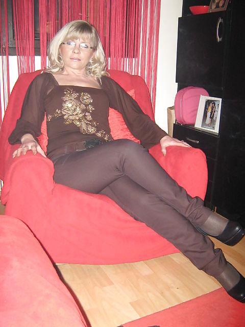 25P Serbian slut