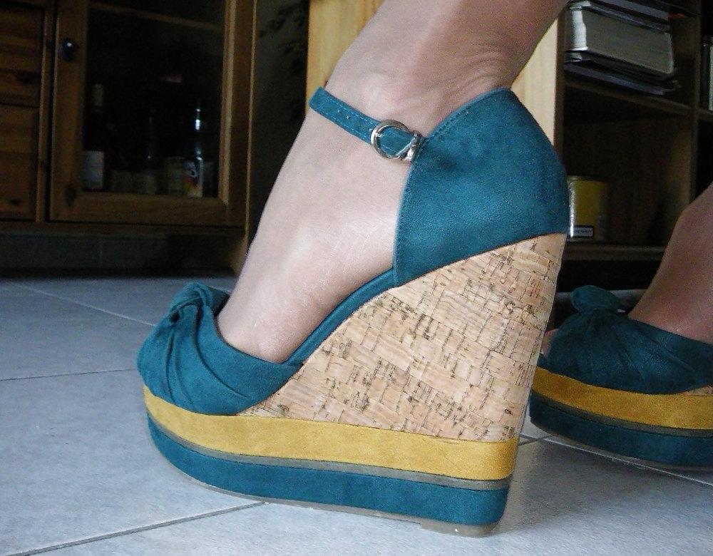 9P Blue platform