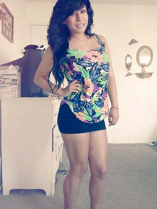 19P Mexican teens feet and body
