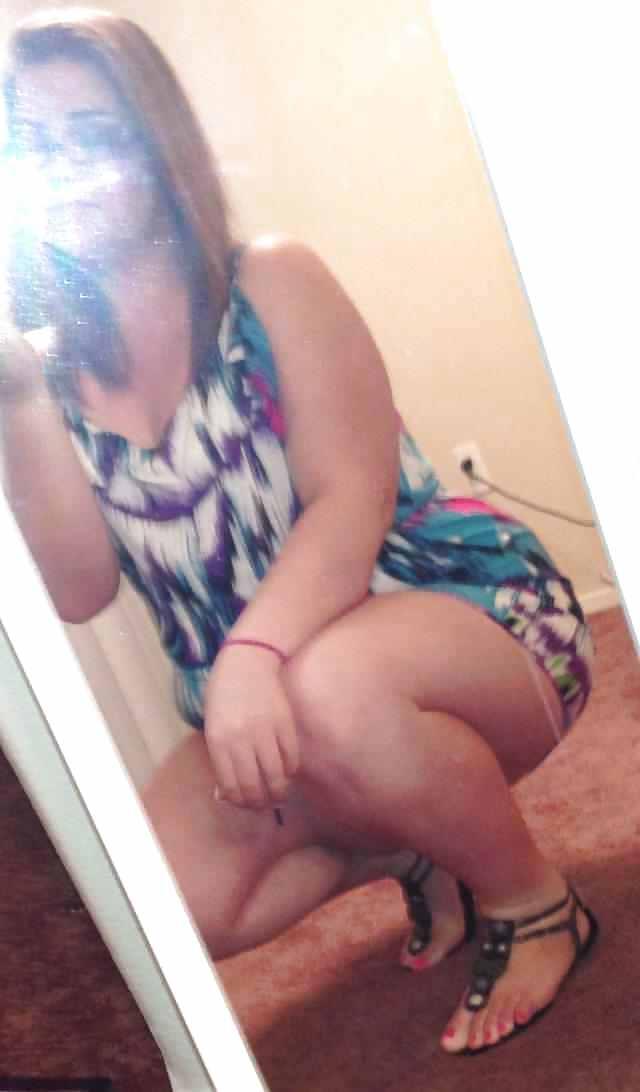 19P Mexican teens feet and body