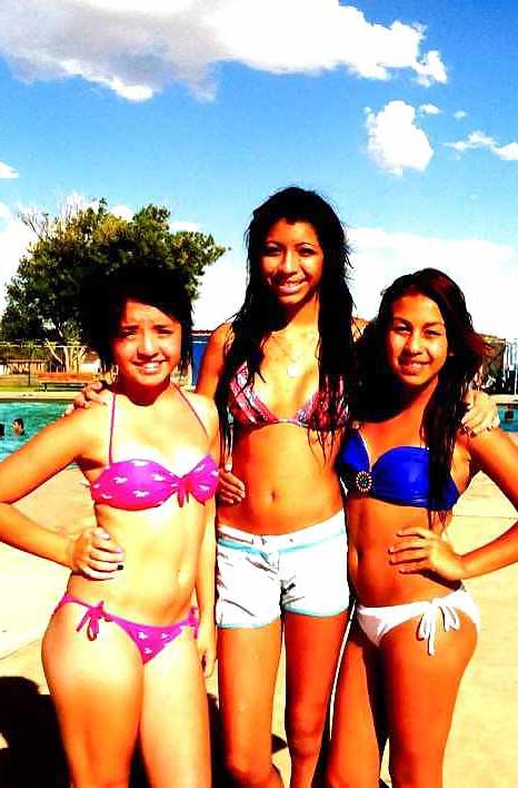 19P Mexican teens feet and body