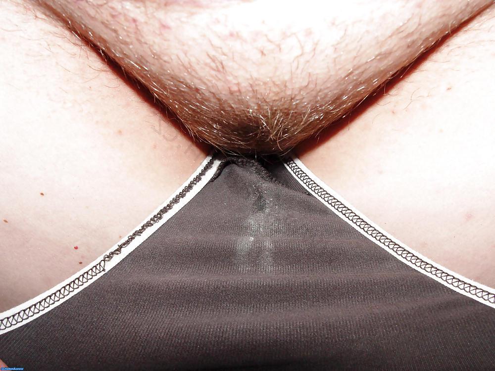 25P Girls who show their dirty panties