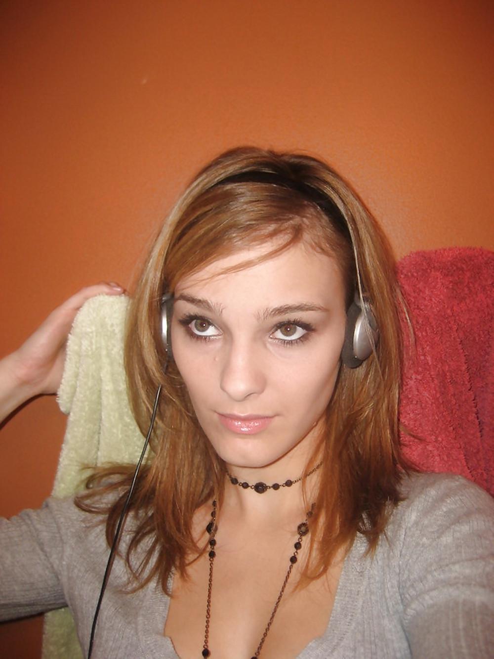 25P Sweet Busty Teen
