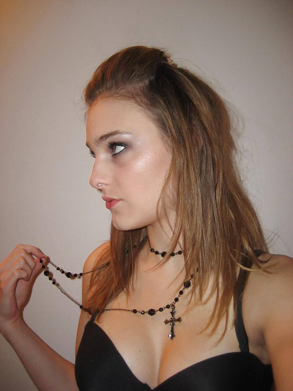 25P Sweet Busty Teen