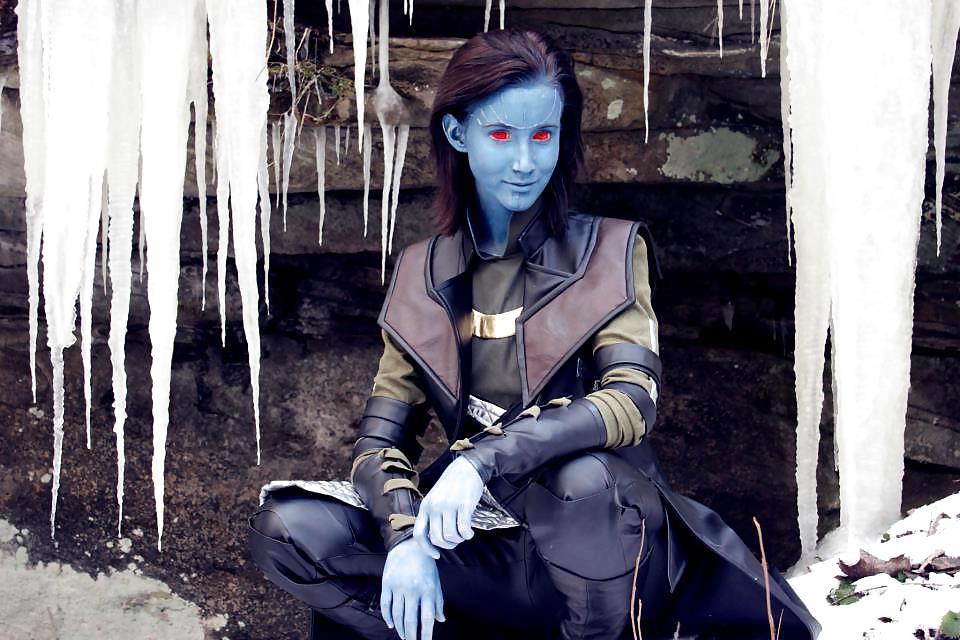 25P Cosplay-Süße verschwendet an Geeks lol