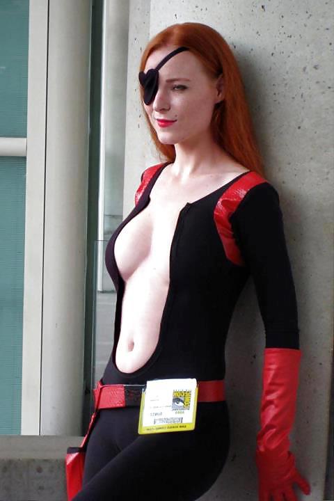 25P Cosplay-Süße verschwendet an Geeks lol