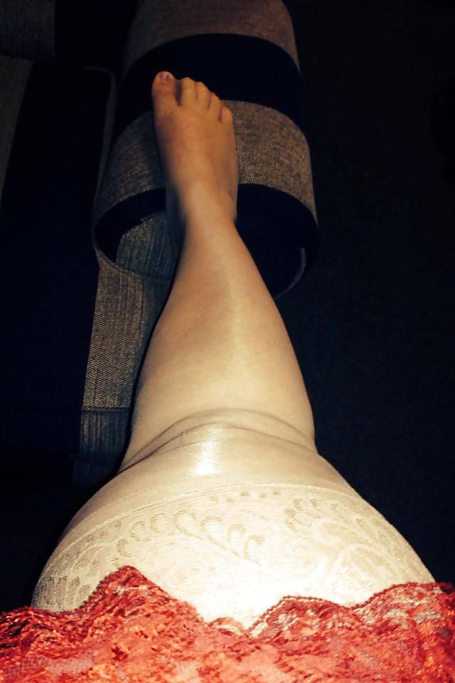 15P Teasin'Pleazin Footjob