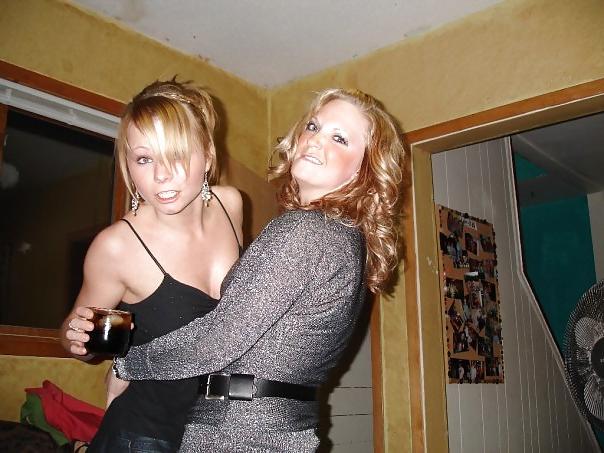 25P Hot friend! plz dirty comment