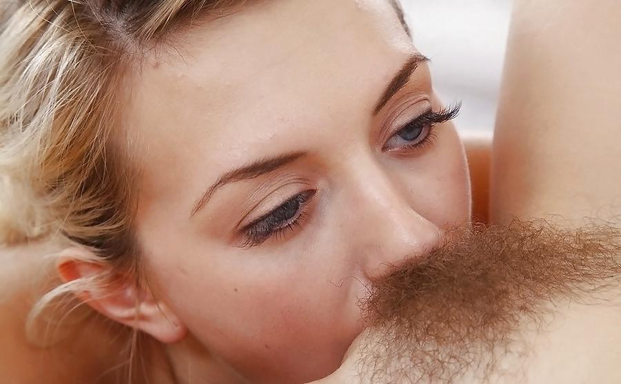 20P Hot closeup oral sex...