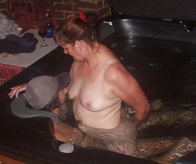 12P Mature Cpl - Spa Fuck