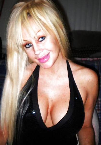 14P Facebook busty slut milf
