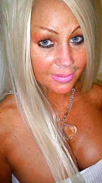 14P Facebook busty slut milf