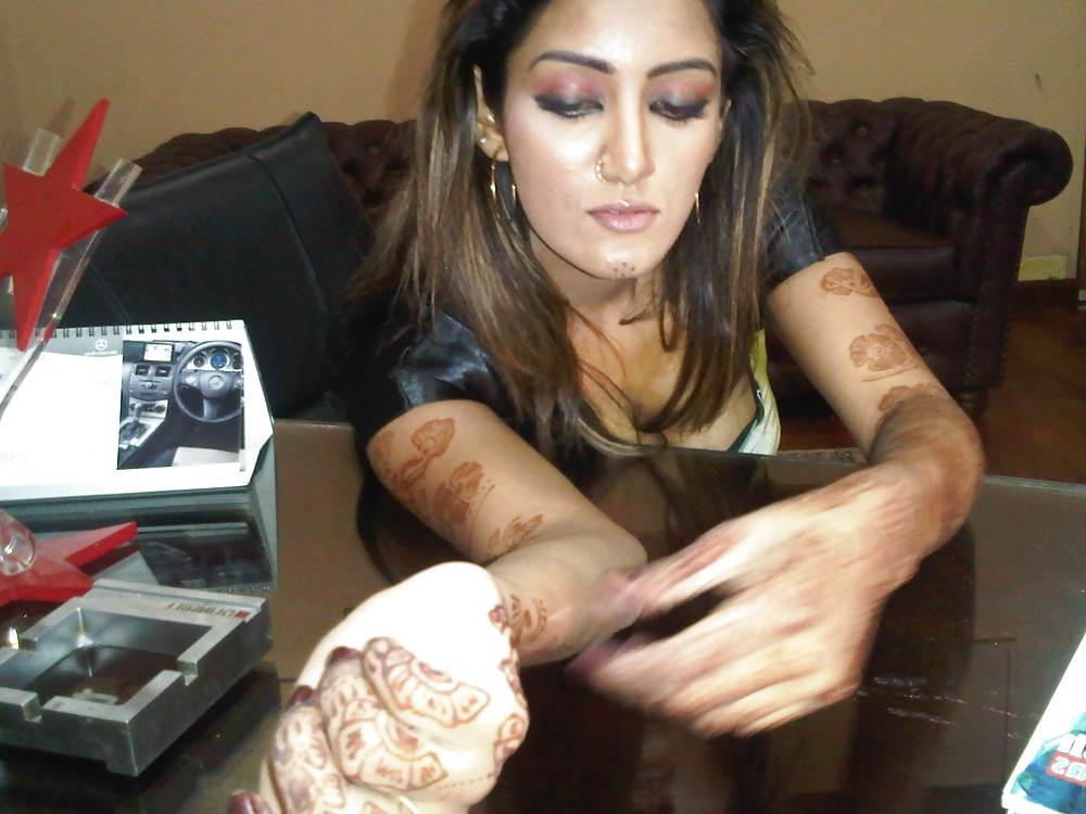 9P Mathira Pakistani VJ Model